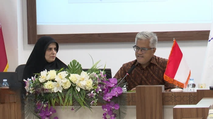 دانشگاه حضرت معصومه علیهاالسلام نمونه ای شایسته برای معرفی به آموزش عالی اندونزی است