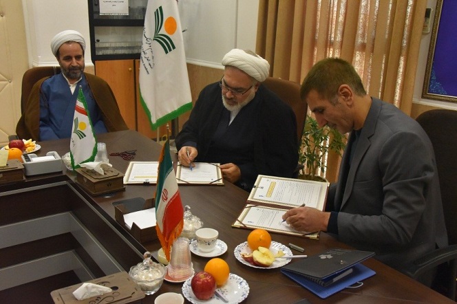 تفاهم نامه همکاری میان دانشگاه حضرت معصومه(س) و پژوهشگاه علوم و فرهنگ اسلامی منعقد شد