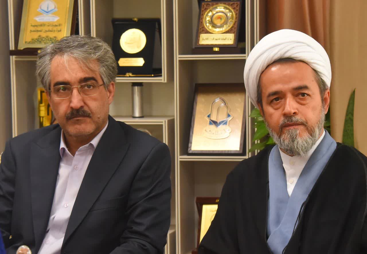 سرپرست اداره کل میراث فرهنگی، گردشگری و صنایع دستی استان قم با رئیس دانشگاه حضرت معصومه (س) دیدار کرد