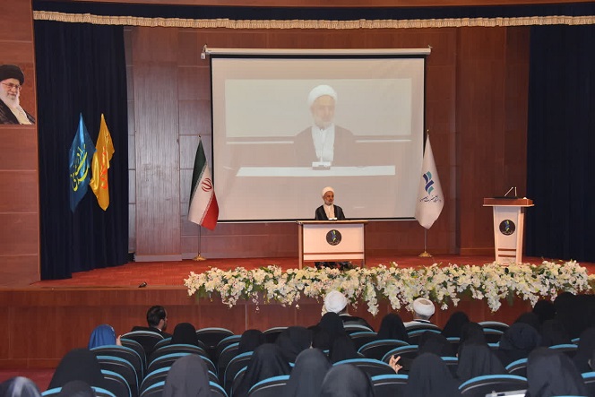 نشست 3 ساعته پرسش و پاسخ عضو کمیسیون امنیت ملی مجلس با دانشجویان