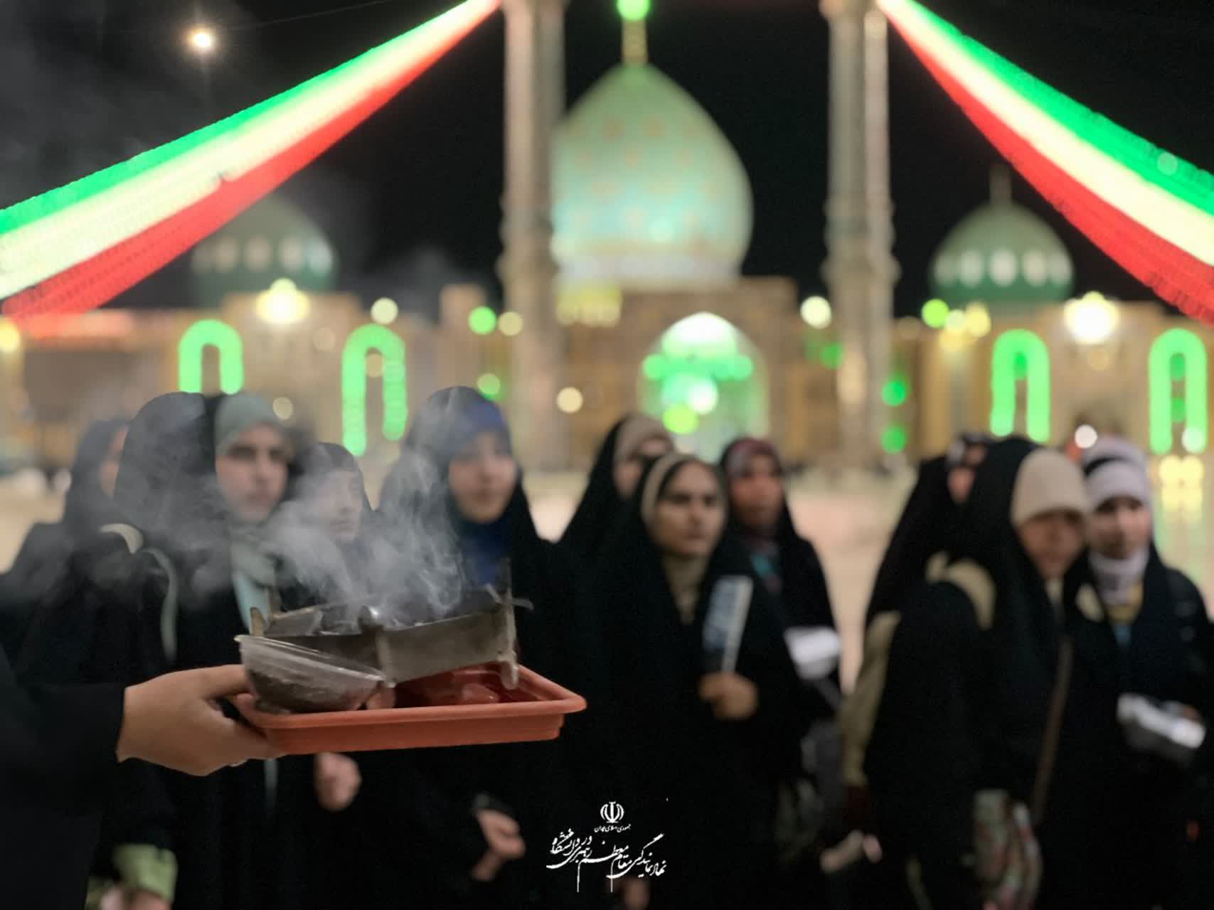 میزبانی دانشگاه حضرت معصومه (س) از نودانشجویان دانشگاه های سراسر کشور در مسجد مقدس جمکران